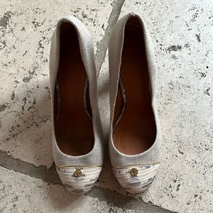 Worn once or twice max